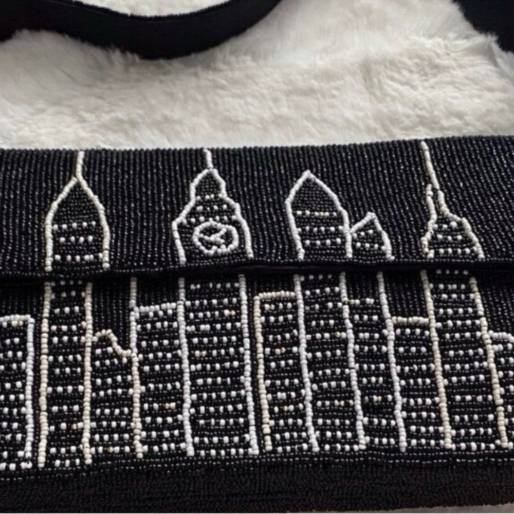 NYC Skyline - Black & White Beaded Skyline Clutch